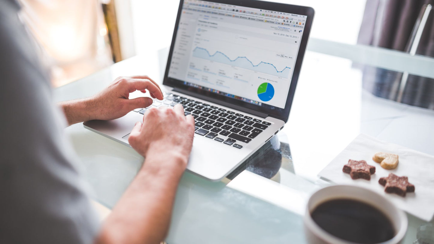 Configuración de Analytics e informe de seguimiento